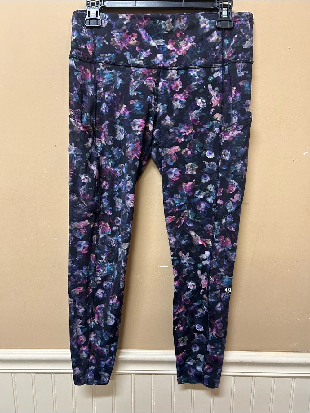 Lululemon Size 10 Fast & Free 7/8 Tight II Non-Reflective Nulux 25" Inseam